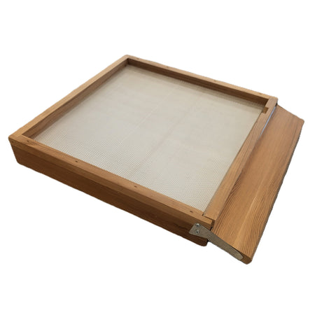 Sloping Alighting Board – National (Western Cedar)